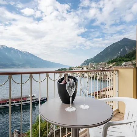 Splendid Palace 4* Limone sul Garda