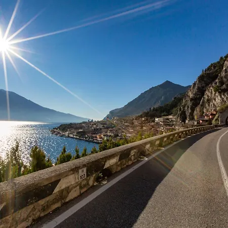 Splendid Palace 4* Limone sul Garda