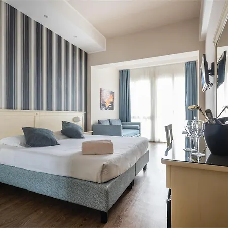 Hotel Splendid Palace 4*