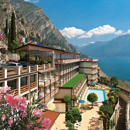 Splendid Palace Limone sul Garda