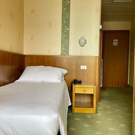Hotel Splendid Palace 4*