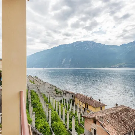 Splendid Palace 4* Limone sul Garda