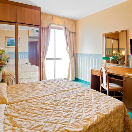 Hotel Splendid Palace 4*