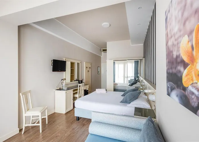 Splendid Palace 4* Limone sul Garda