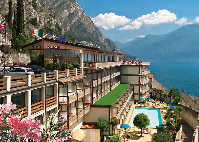 Splendid Palace Limone sul Garda