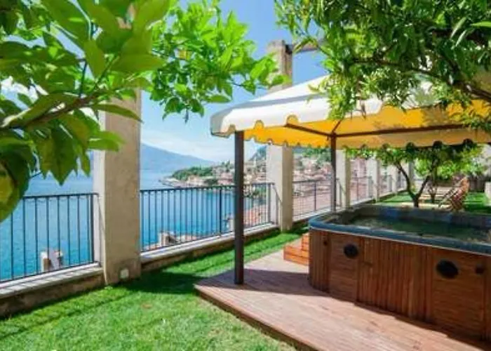 Splendid Palace 4* Limone sul Garda