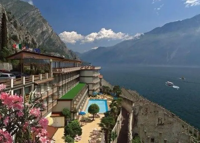 Splendid Palace Limone sul Garda